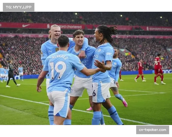 关键判罚：曼城获点球，VAR确认防守球员在角球防守中有拉拽球衣动作